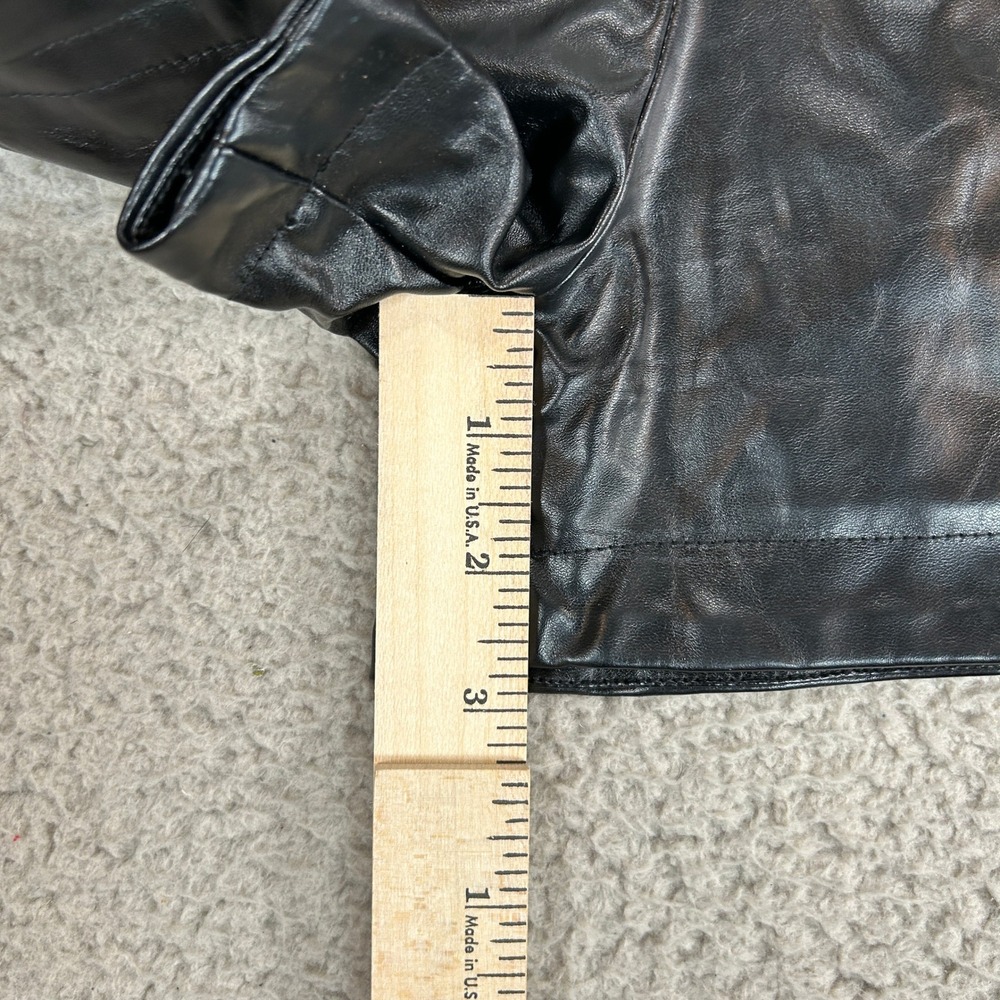 AMMO Black‎ Faux Leather High Waisted Shorts Womens XS Rear Zip Edgy - Picture 7 of 8